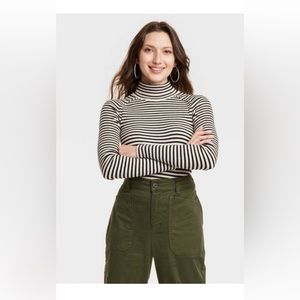 Target Shrunken Rib Turtleneck Pullover Sweater